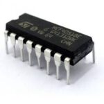 CD4051 4051 IC 16 pin - 8 Channel analog Multiplexer/Demultiplexer