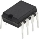 LM393 Dual Comparator IC – DIP8